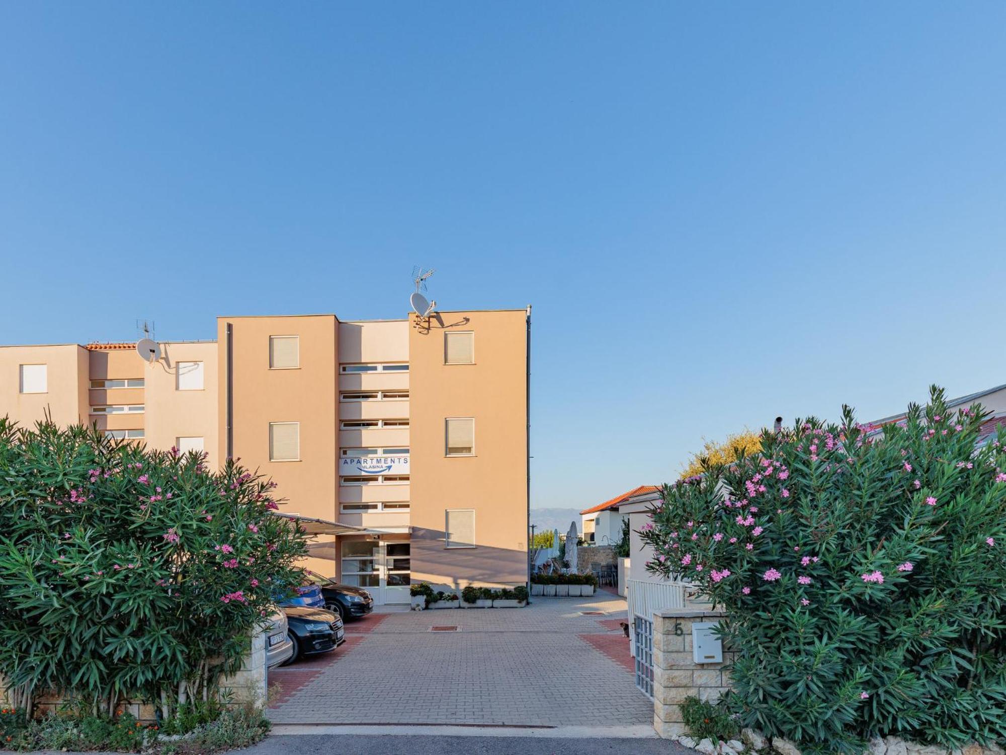 Apartment Mlasina-6 By Interhome Нин Экстерьер фото